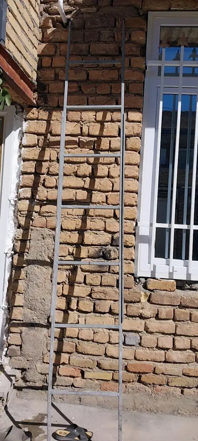 پله بلند و آباژور در حد نو|سایر لوازم برقی|اسلام‌‌آباد غرب, |دیوار