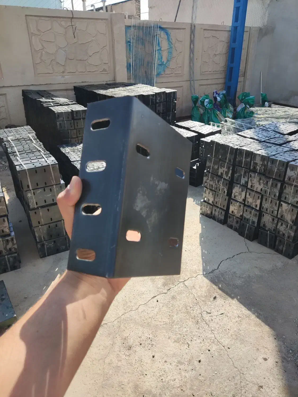 والپست/ وال پست/ میلگرد بستر / قلاب گیره|مصالح و تجهیزات ساختمان|قم, شهرک خودرو|دیوار