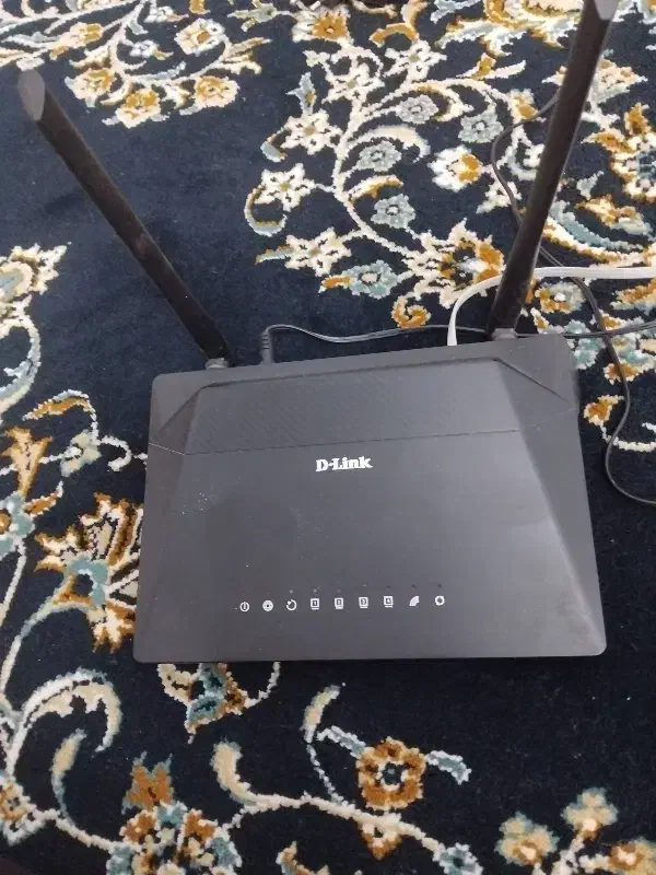 یه عدد مودم WiFi دیلینک|مودم و تجهیزات شبکه|بروجرد, |دیوار