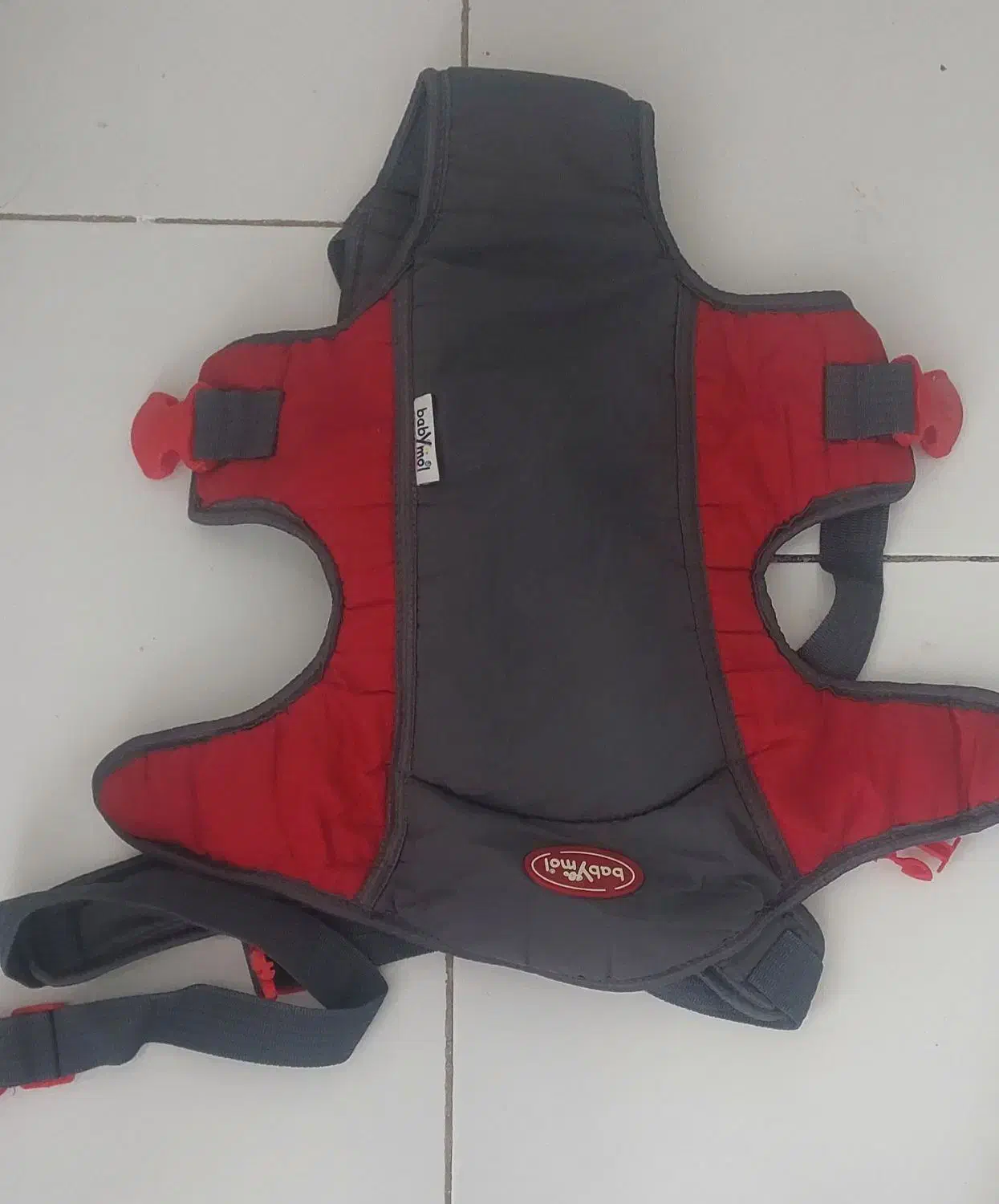 اغوشی نوزاد|اسباب و اثاث بچه|ملایر, |دیوار