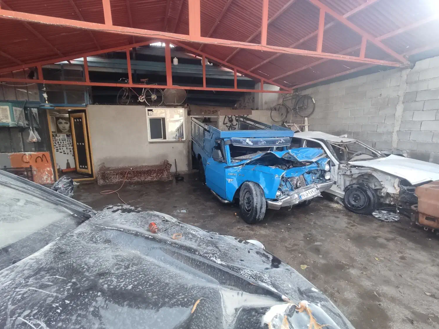 تصادفی نیسان دیزل مدل89..ماهی 1800لیتر سوخت|خودرو سواری و وانت|شیراز, محمدیه|دیوار