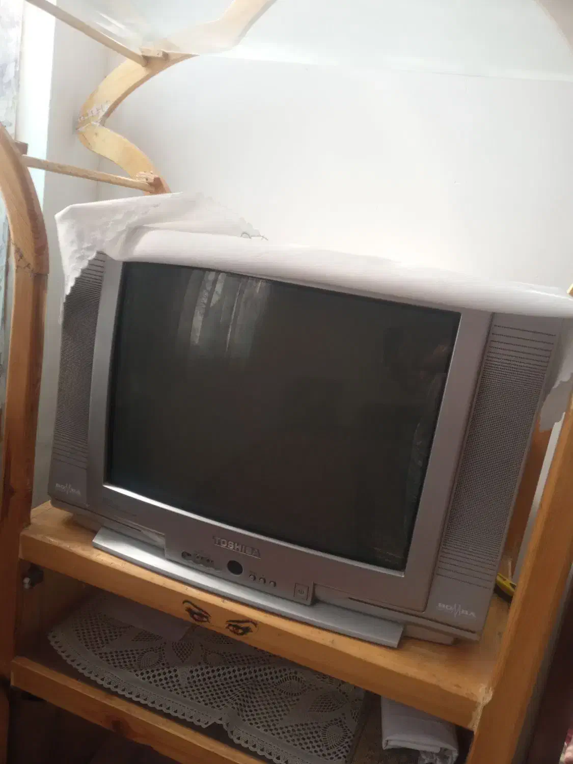 سلام تلویزیون ۲۱ در حد نو وگاز ۵شعله طرح فر دستگاه|تلویزیون و پروژکتور|بیرجند, |دیوار