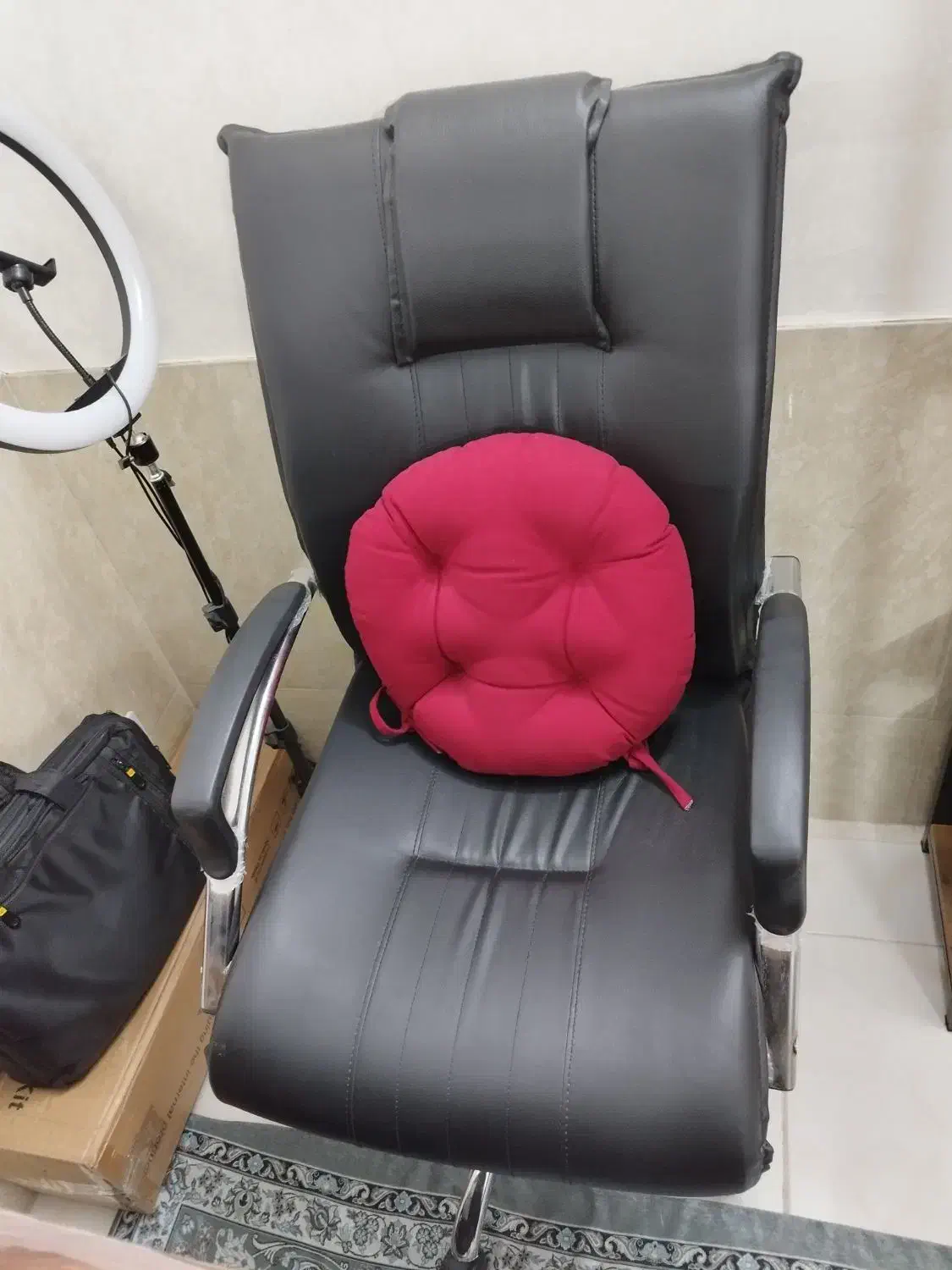 صندلی شیک و کاملا نو|صندلی و نیمکت|باقرشهر, |دیوار