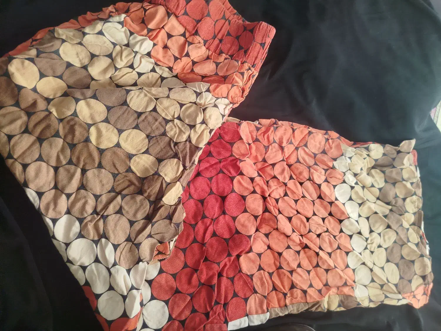 لباس|لباس|بندر انزلی, استادیوم|دیوار