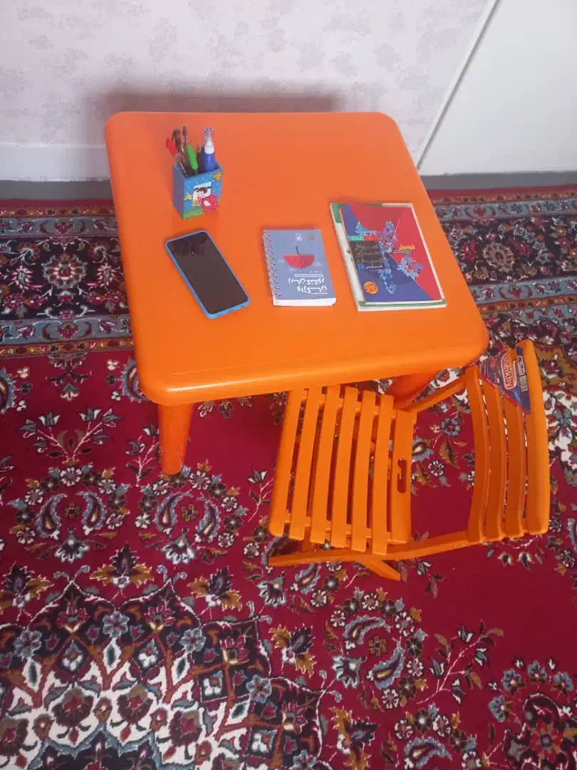 میز و صندلی نو|اسباب و اثاث بچه|مشگین شهر, |دیوار