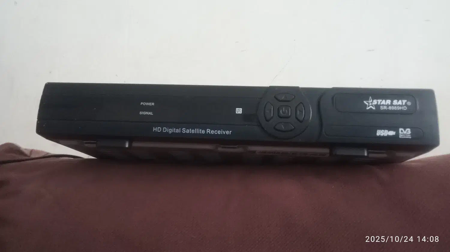 آل آیدی اچ تی سی|تلویزیون و پروژکتور|صدرا-فارس, فاز ۱|دیوار