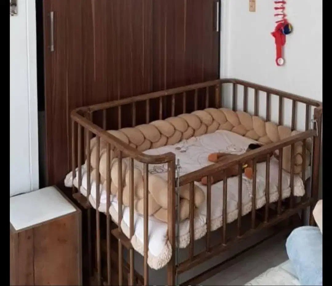 تخت کنار مادر حالت گهواره شو|تخت و صندلی بچه|فردیس, فردیس|دیوار