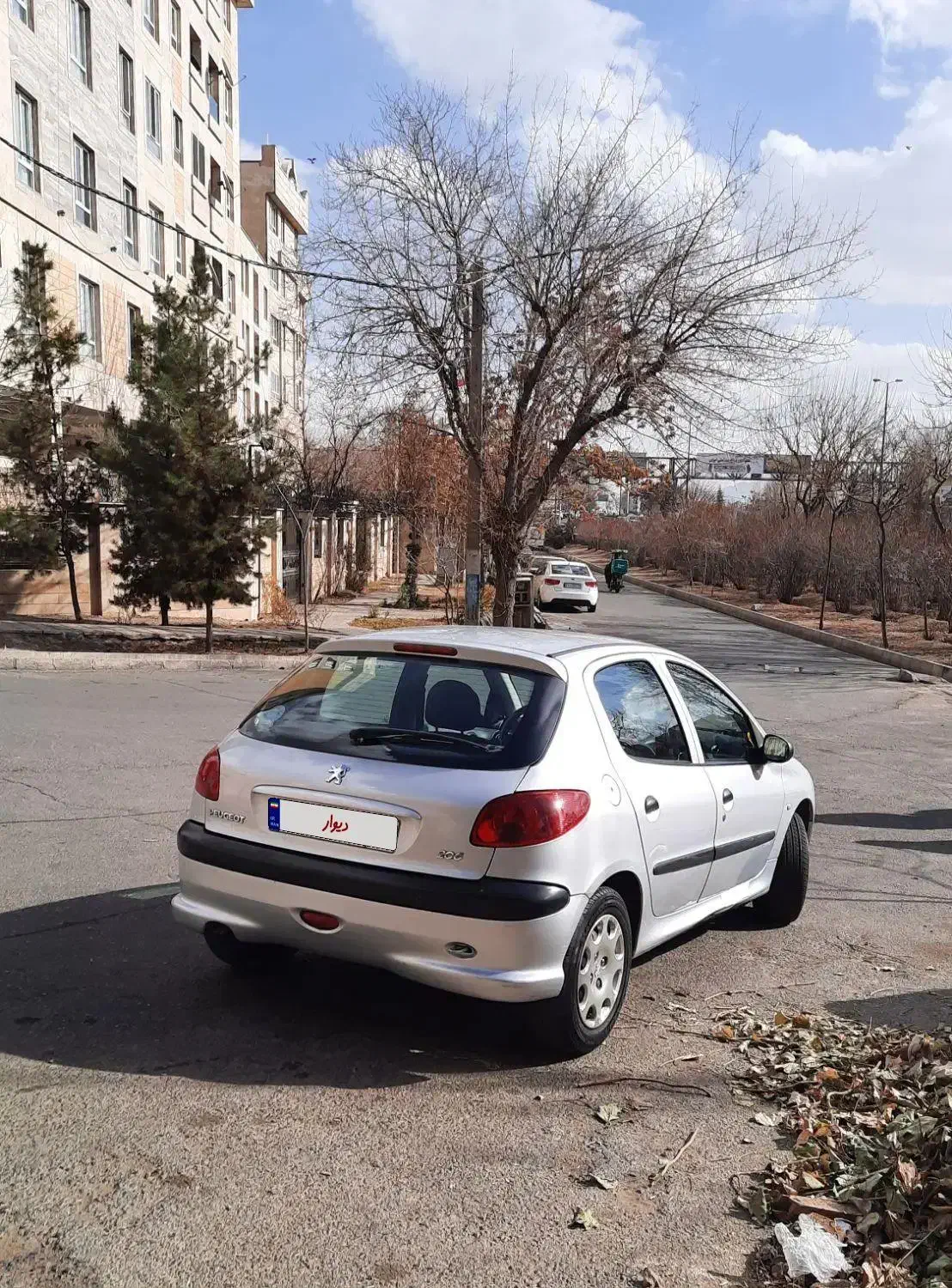 پژو ۲۰۶ مدل ۹۷ نقره ای بدون رنگ|خودرو سواری و وانت|تهران, دروس|دیوار