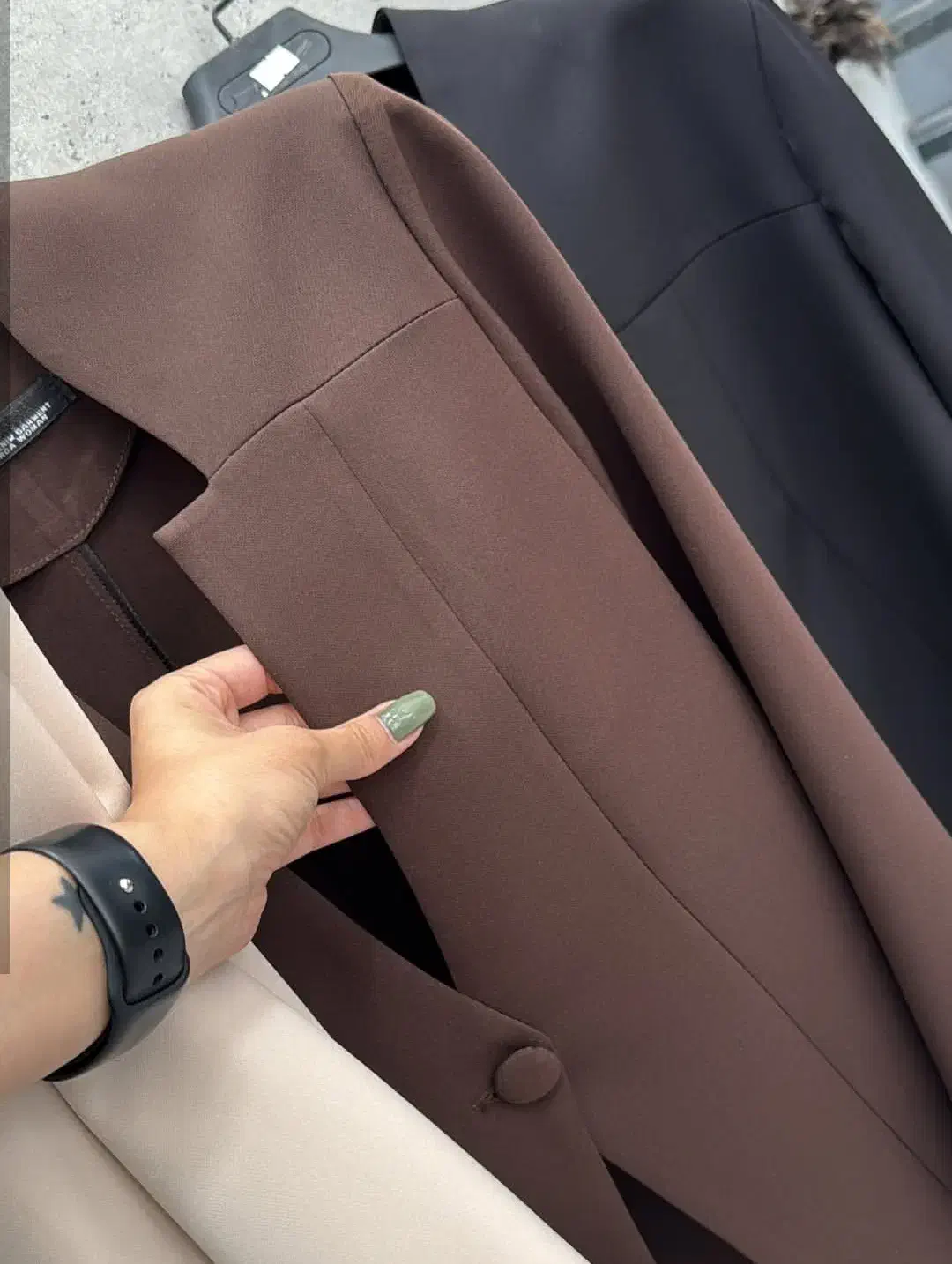 تک کت نو|لباس|رشت, خمیران زاهدان|دیوار