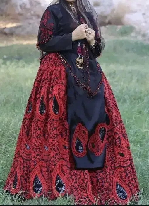 لباس محلی|لباس|کازرون, |دیوار