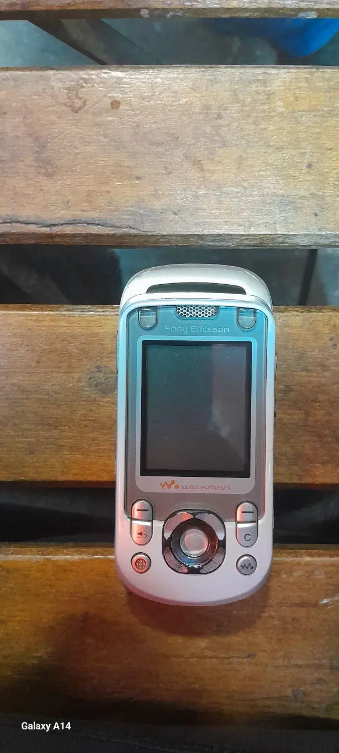 گوشی سونی‌اریکسون w550|موبایل|تهران, دردشت|دیوار