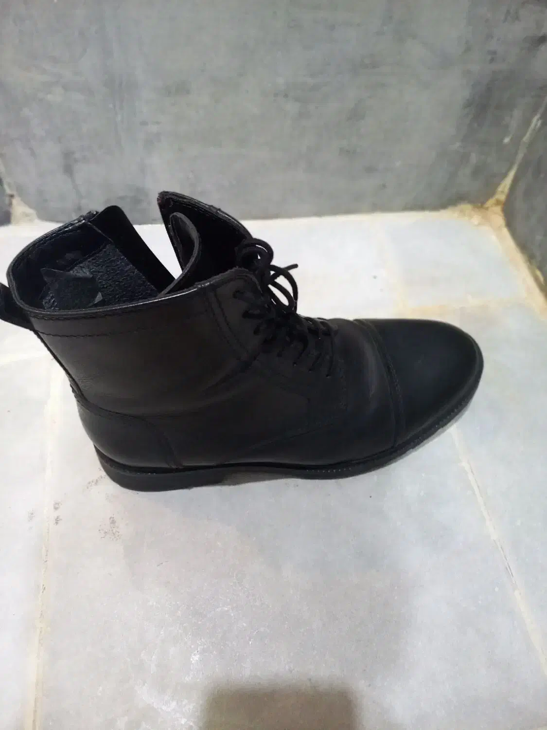 نیم بوت چرم اصل سایز ۴۲|کیف، کفش، کمربند|شیراز, شهرک بهشتی|دیوار