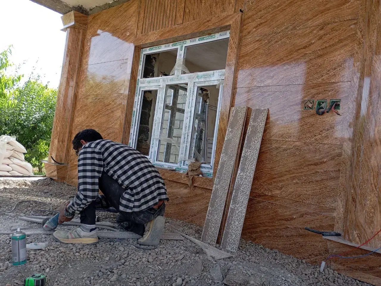 کاشی کاری صوفیان شبستر حومه کاشیکار|خدمات پیشه و مهارت|شبستر, |دیوار