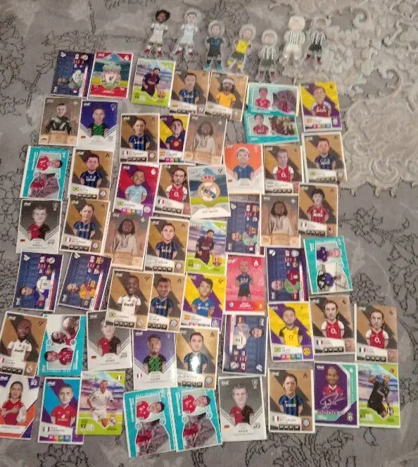 برچسب و ادمک|اسباب‌بازی بچه|قوچان, |دیوار