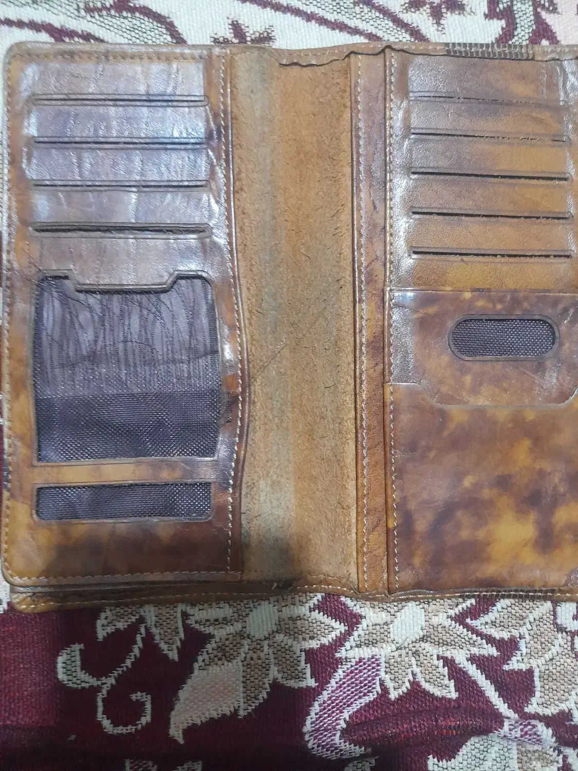 کیف پول چرم|کیف، کفش، کمربند|رشت, هلال احمر|دیوار