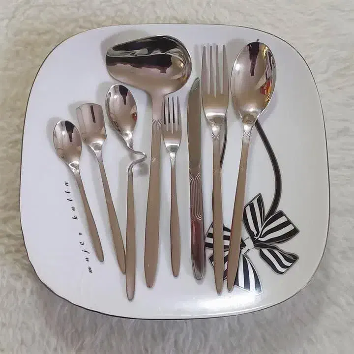 سرویس قاشق چنگال۱۴۴پارچه۲۴نفره یونیک اصل،اروپایی|ظروف سرو و پذیرایی|قم, شهرک فاطمیه|دیوار