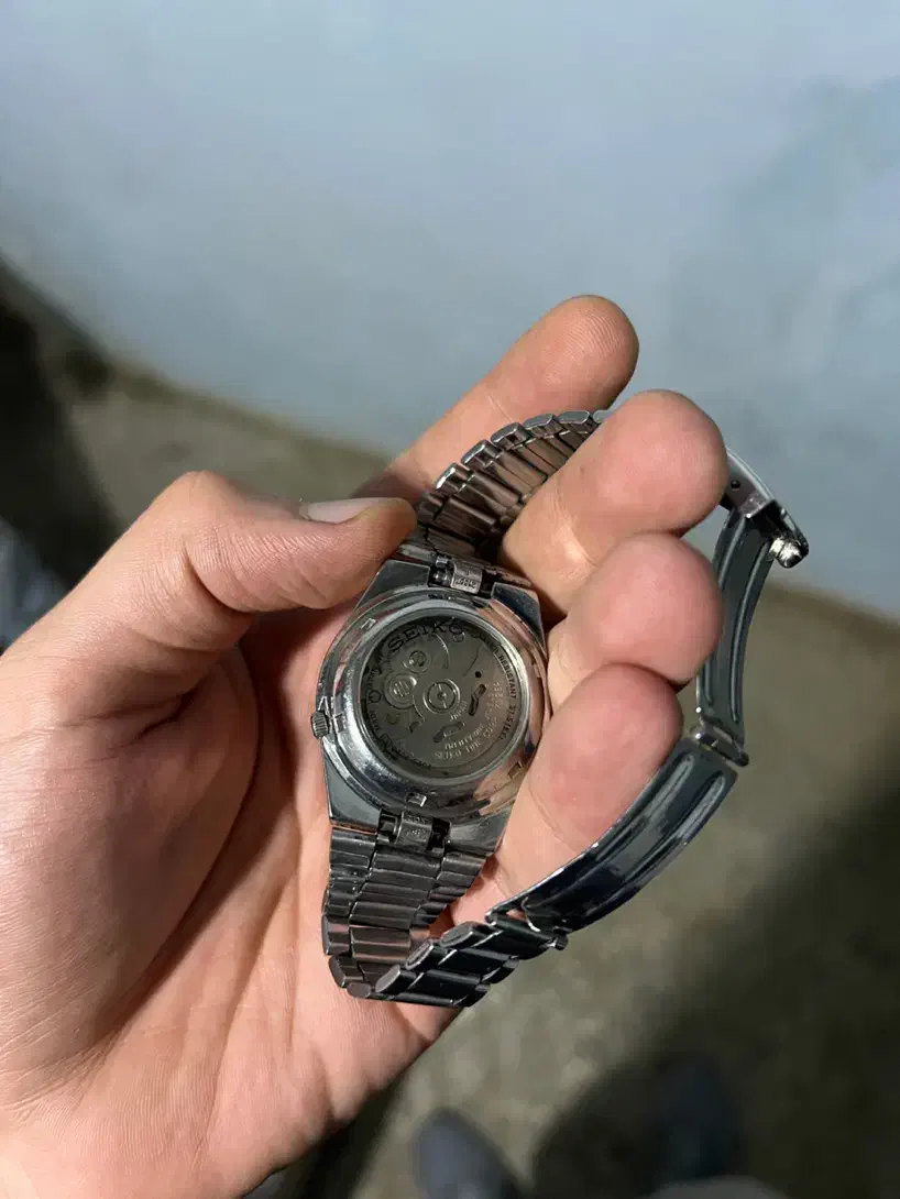 ساعت سیکو ۵ پشت شیشه|ساعت|گرگان, |دیوار