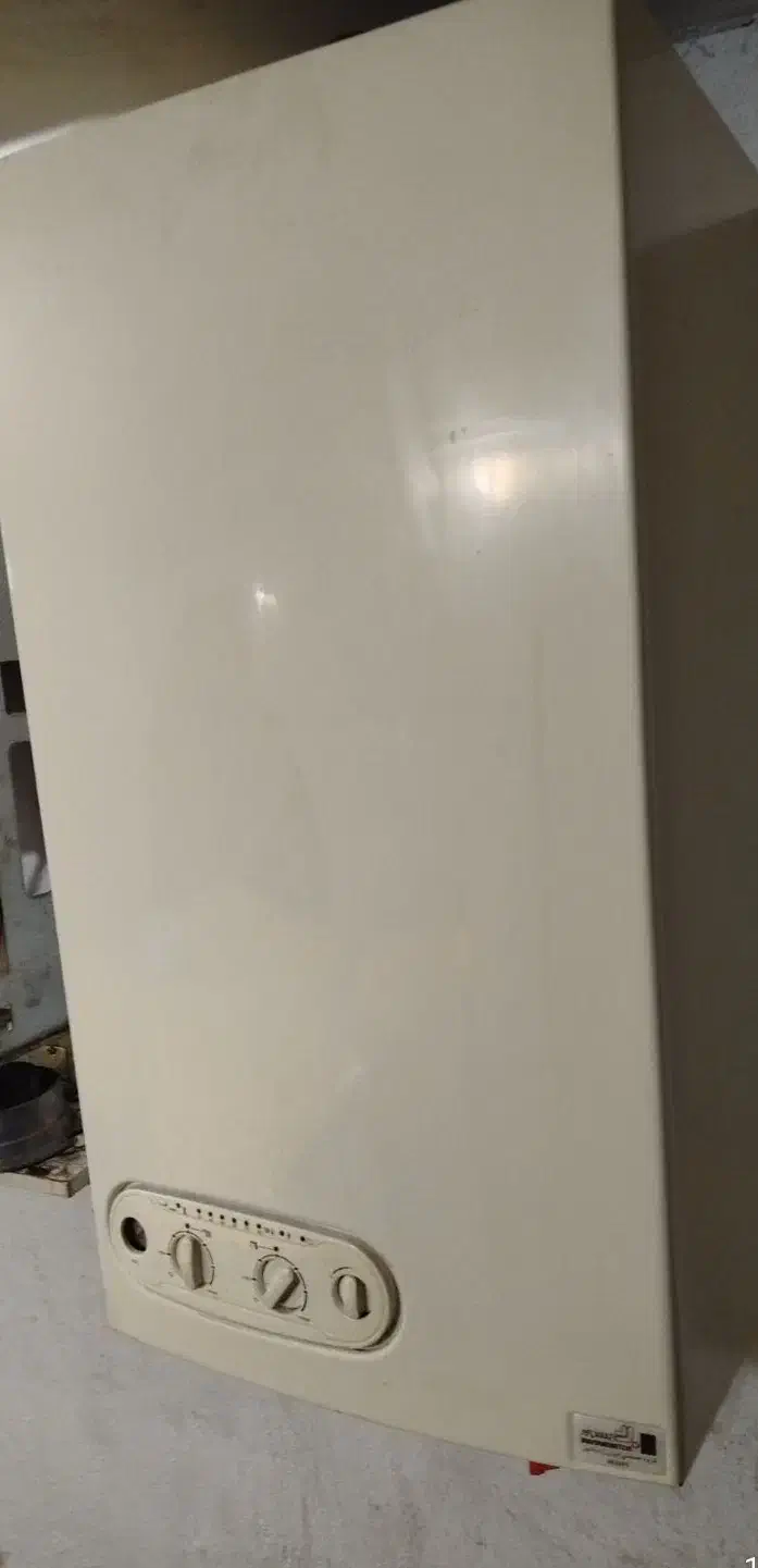 پکیج ایران رادیاتور دو مبدل فن دار|آبگرمکن، پکیج، شوفاژ|تهران, شهران شمالی|دیوار