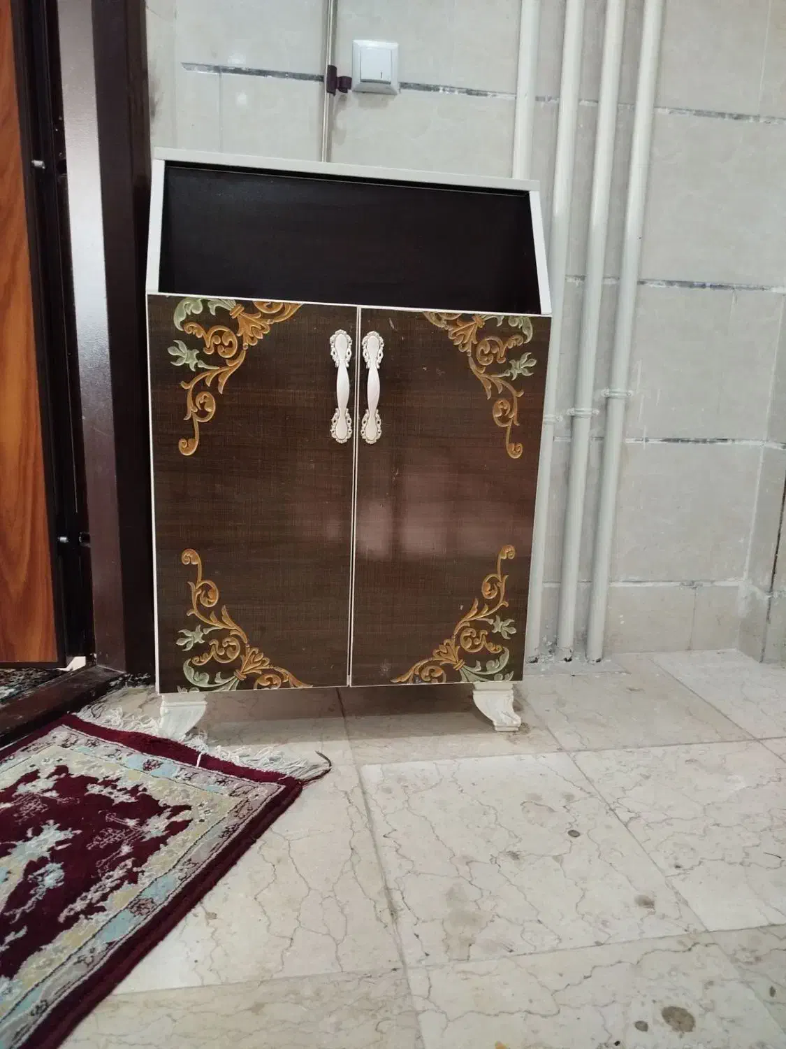 جاکفشی|جاکفشی، کمد، دراور|قزوین, |دیوار