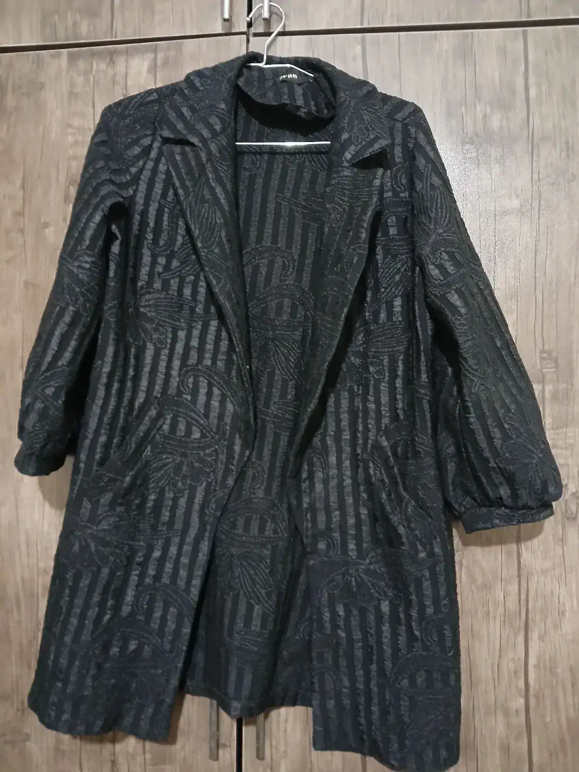 مانتو|لباس|تربت‌حیدریه, اندیشه|دیوار