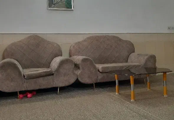 مبل راحتی|مبلمان خانگی و میز عسلی|قم, شهرک امام حسین|دیوار