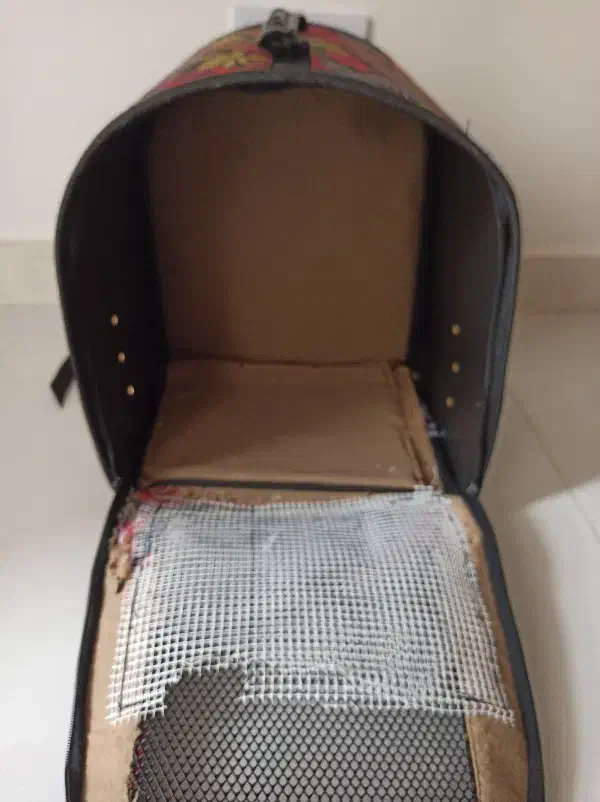 باکس بیرون بردن پرنده|لوازم جانبی حیوانات|گرمسار, |دیوار