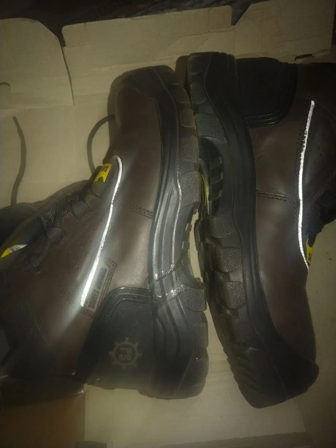 کف‌ش ایمنی خارجی سایز 40 تا 41|کیف، کفش، کمربند|تویسرکان, |دیوار