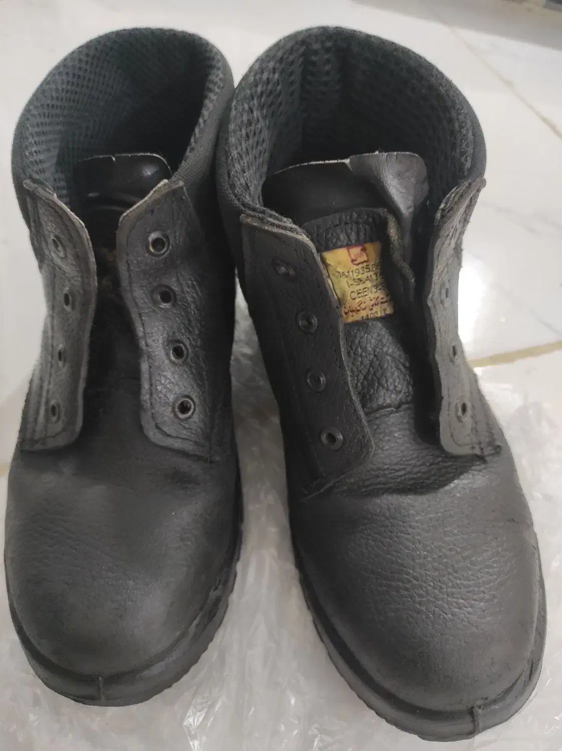 کفش ایمنی مارک نگهبان|کیف، کفش، کمربند|اراک, |دیوار