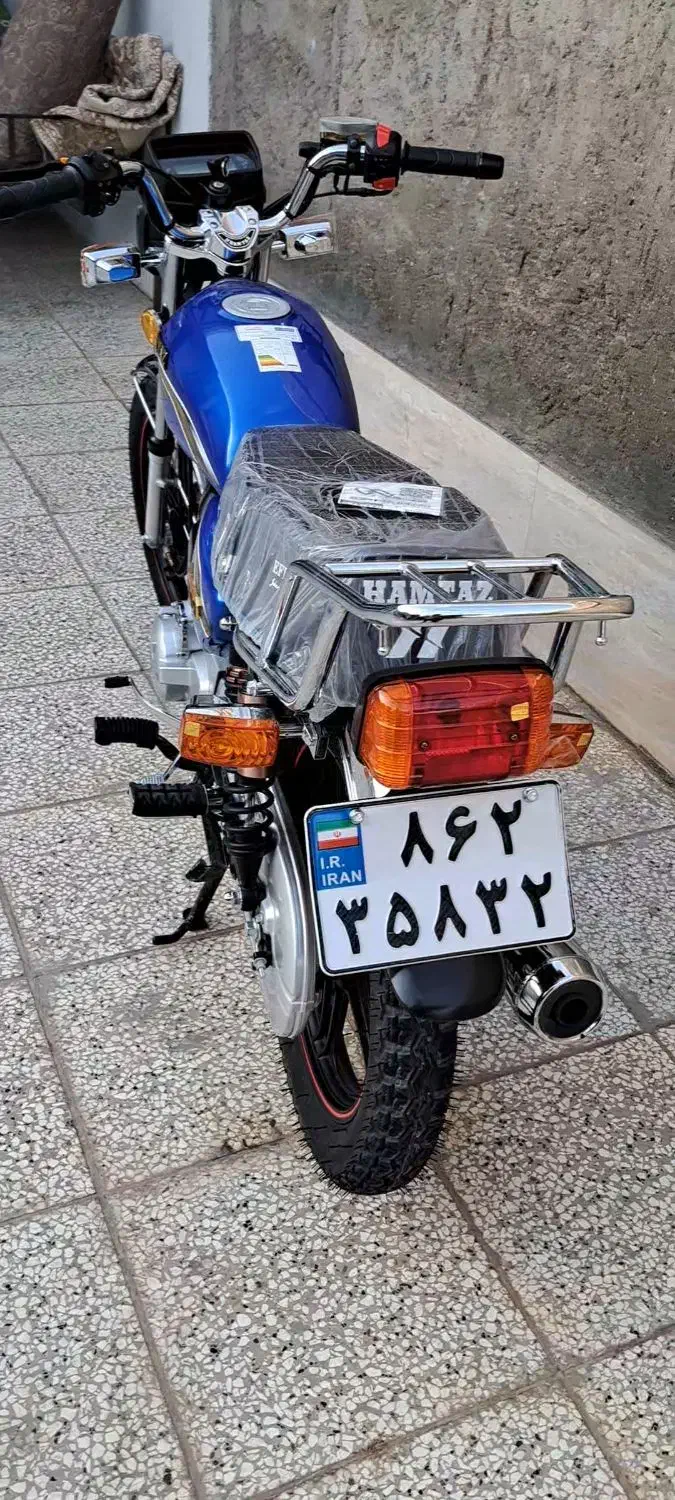 200همتاز|موتورسیکلت|فرح دشت, |دیوار