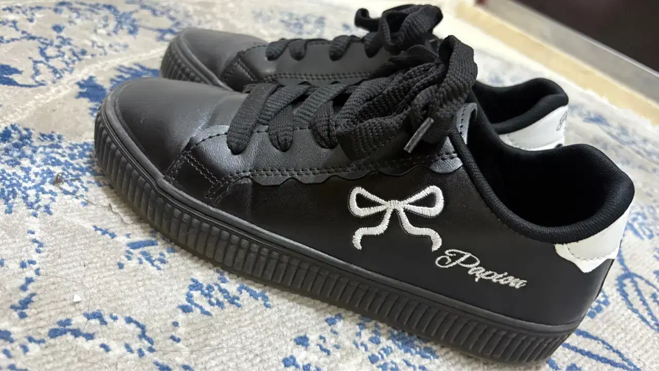 کفش|کیف، کفش، کمربند|بیرجند, |دیوار