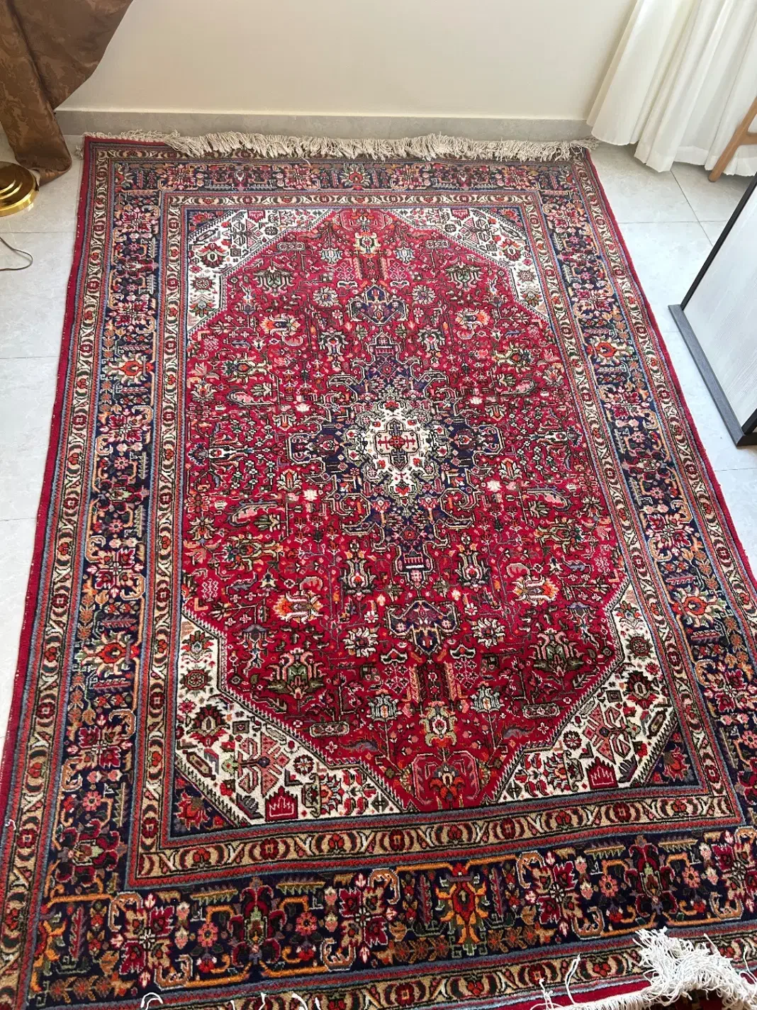 یک عدد فرش دستباف|فرش|ارومیه, |دیوار