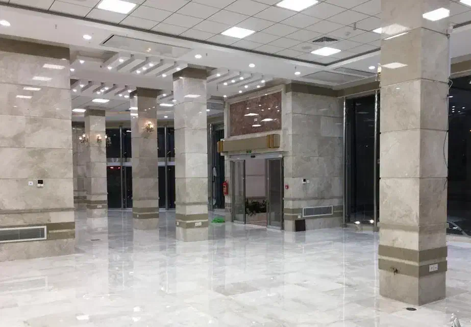 اجاره ۸۵۰ متر تجاری نوساز / بهترین موقعیت شهریار|اجارهٔ مغازه و غرفه|شهریار, شهریار|دیوار