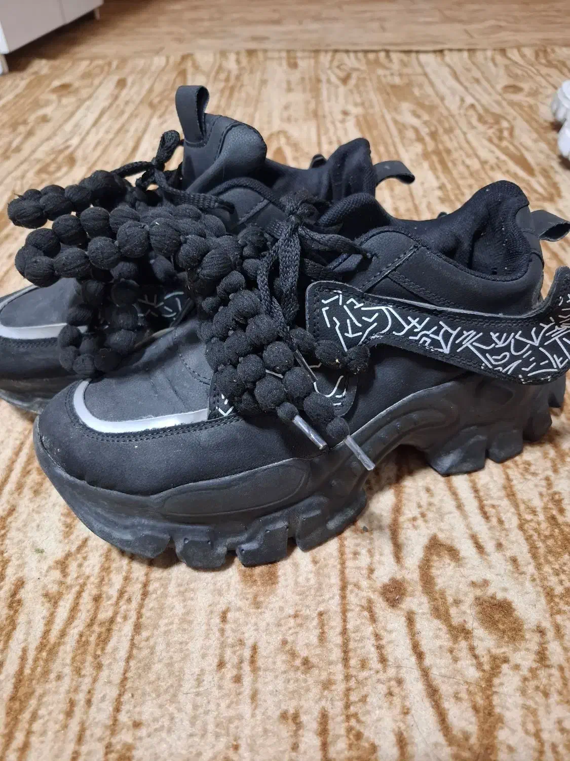 کتانی دخترانه|کیف، کفش، کمربند|رشت, حافظ آباد|دیوار