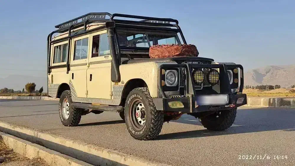 لندرور مدل 109پنج در ۱۹۸۳|خودرو کلاسیک|شیراز, باغ تخت|دیوار