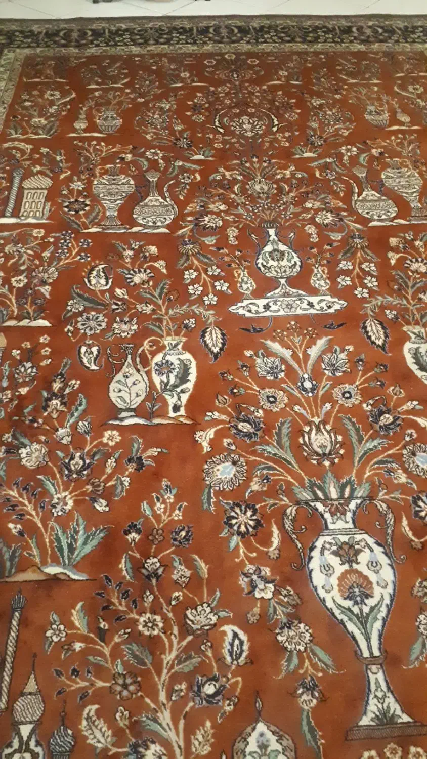 فرش دستباف سارق نقشه زیرخاکی یکطرفه|فرش|کرج, ساماندهی|دیوار