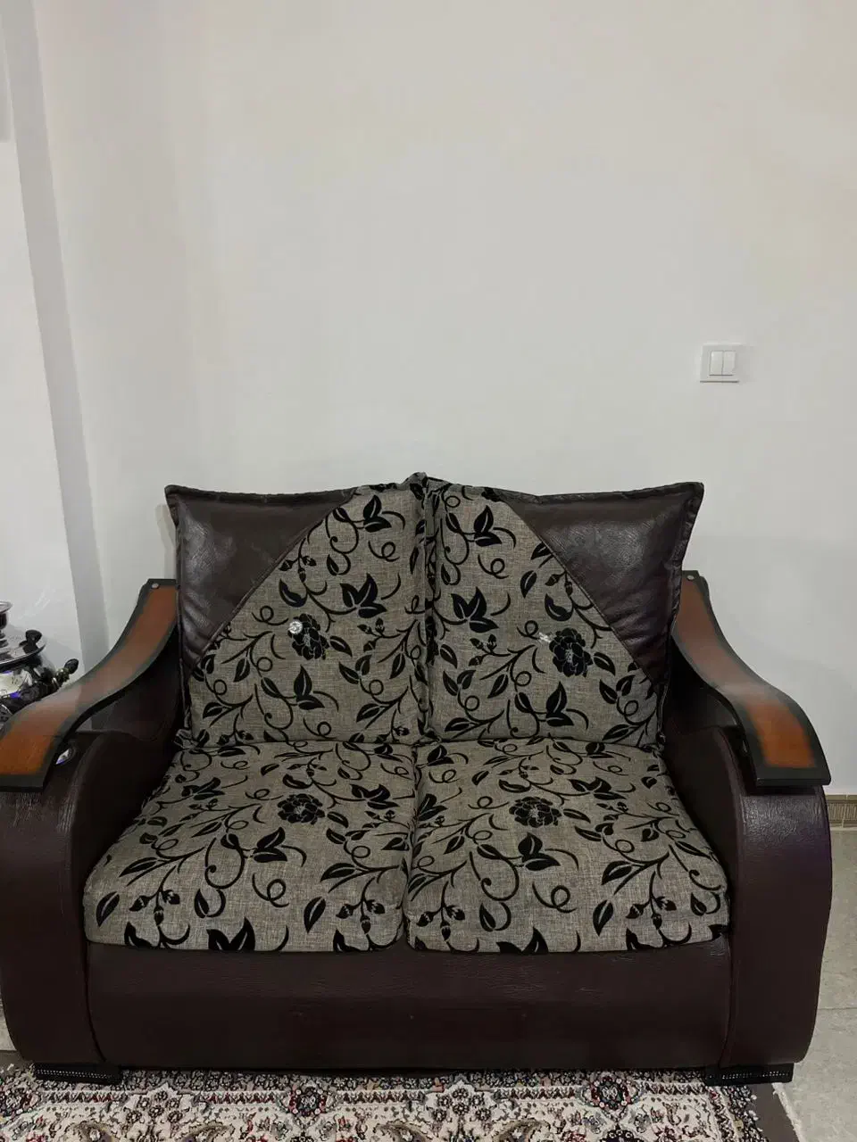 مبل ۷ نفره همراه میز عسلی|مبلمان خانگی و میز عسلی|نوشهر, |دیوار