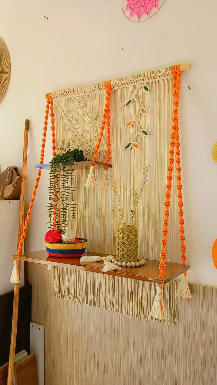 شلف وایینه|آینه|قائن, |دیوار