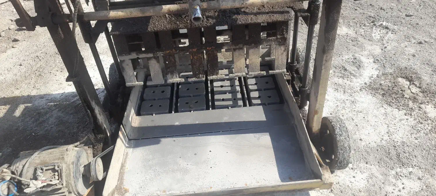 دستگاه بلوک زن قالب چهارتایی|ماشینآلات صنعتی|نرماشیر, |دیوار