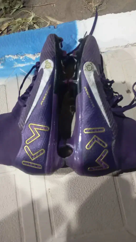 کفش فوتبالی نایک خارجی|کیف، کفش، کمربند|بم, |دیوار