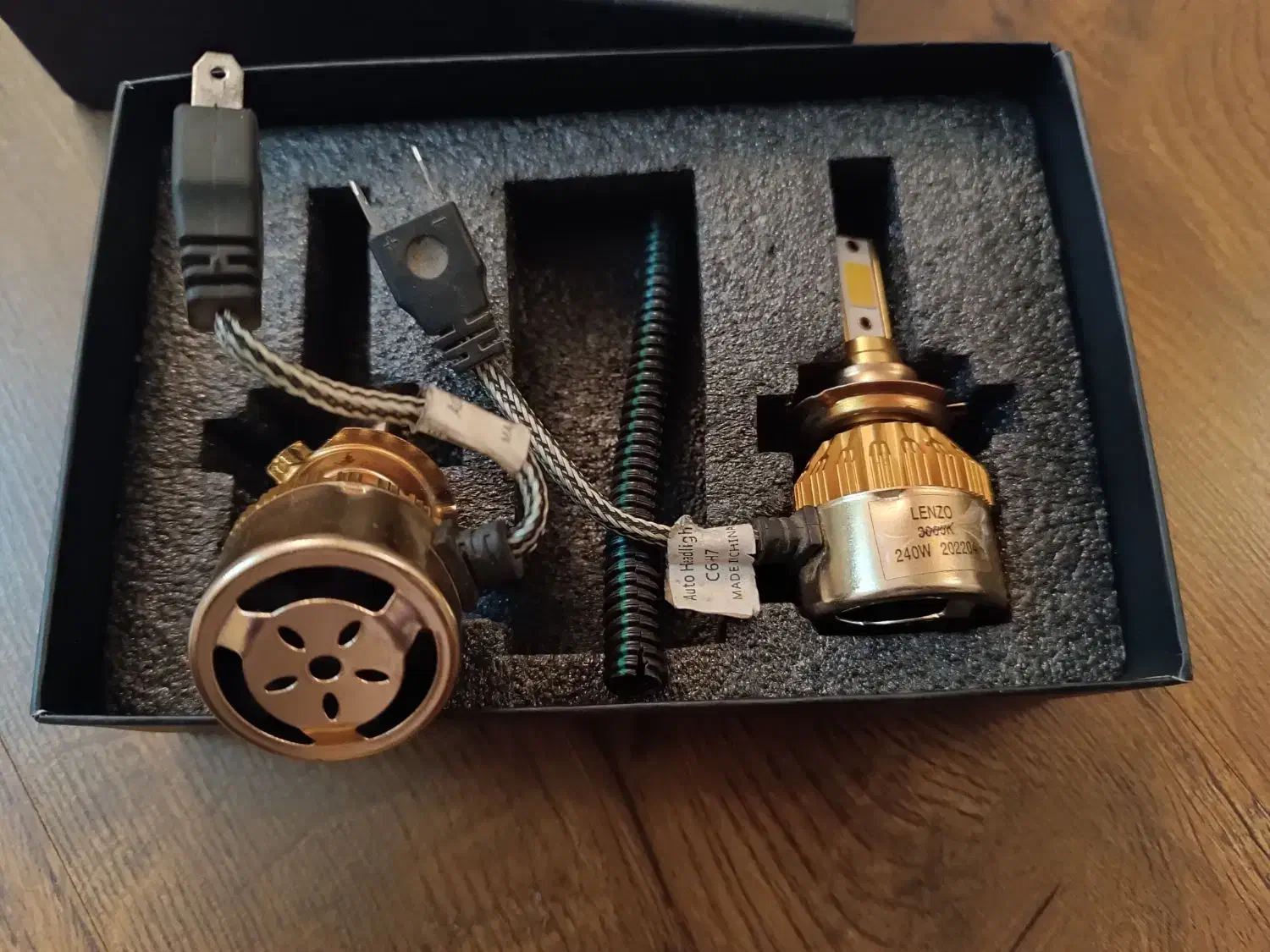 یک جفت چراغ هد لایت|لامپ و چراغ|تبریز, |دیوار