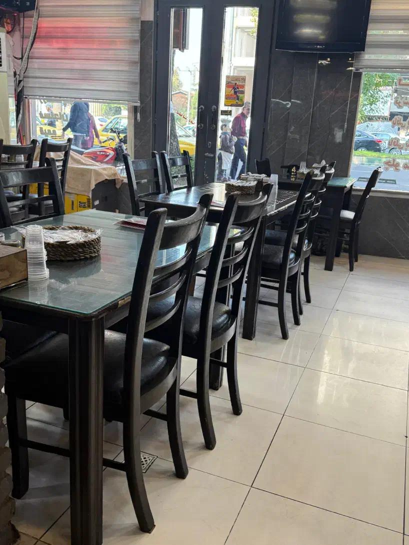 میز و صندلی چوبی|کافی‌شاپ و رستوران|رشت, انصاری|دیوار