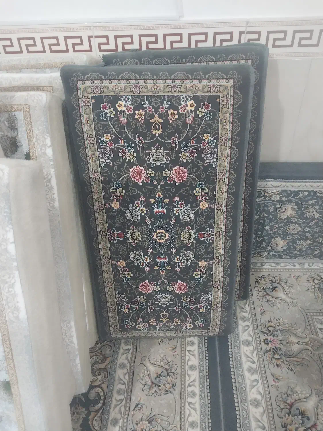 پشتی های ۷۰۰ و۱۲۰۰ شانه|پشتی|قیدار, |دیوار