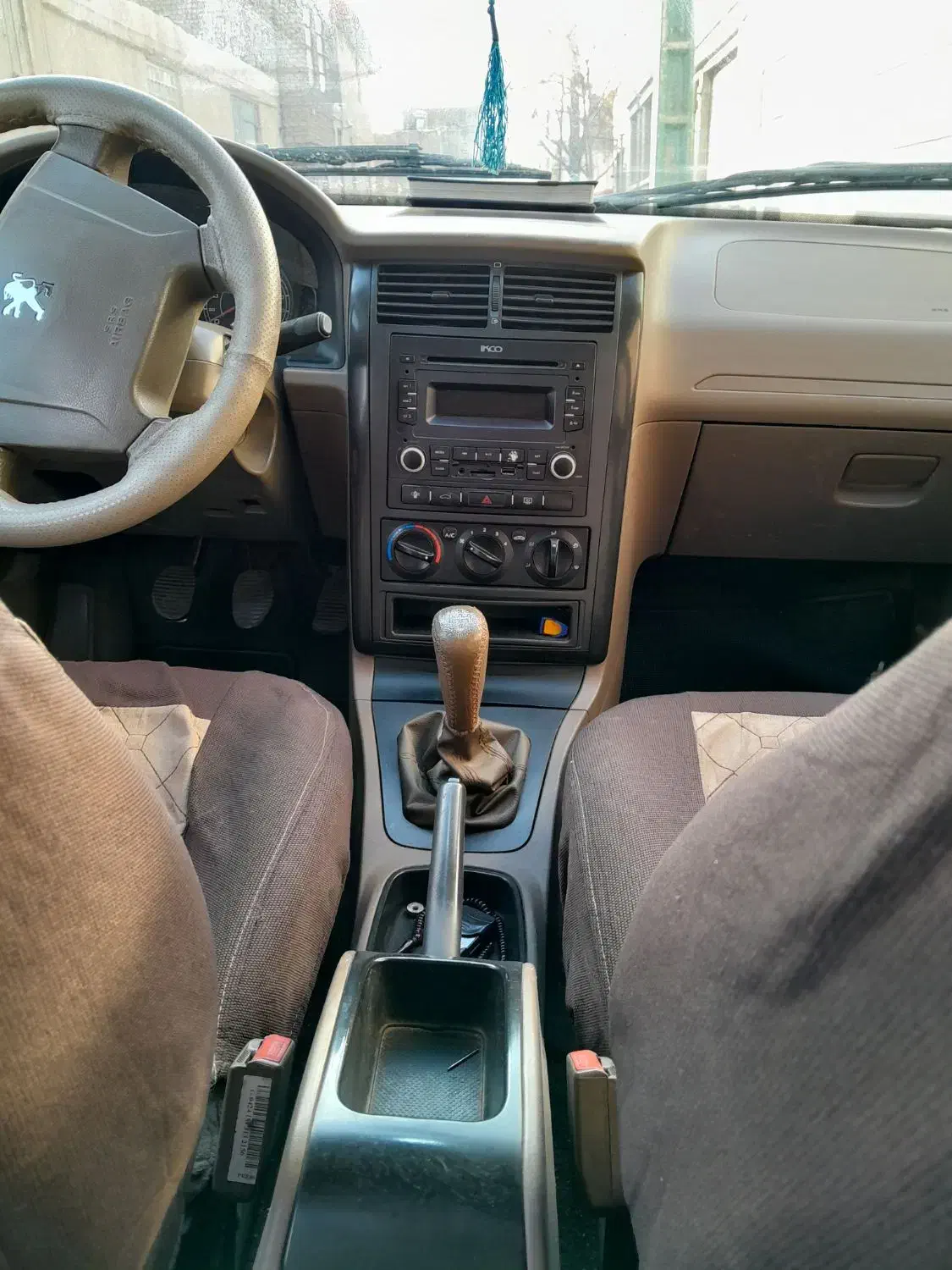 پژو۴۰۵|خودرو سواری و وانت|ساوه, |دیوار