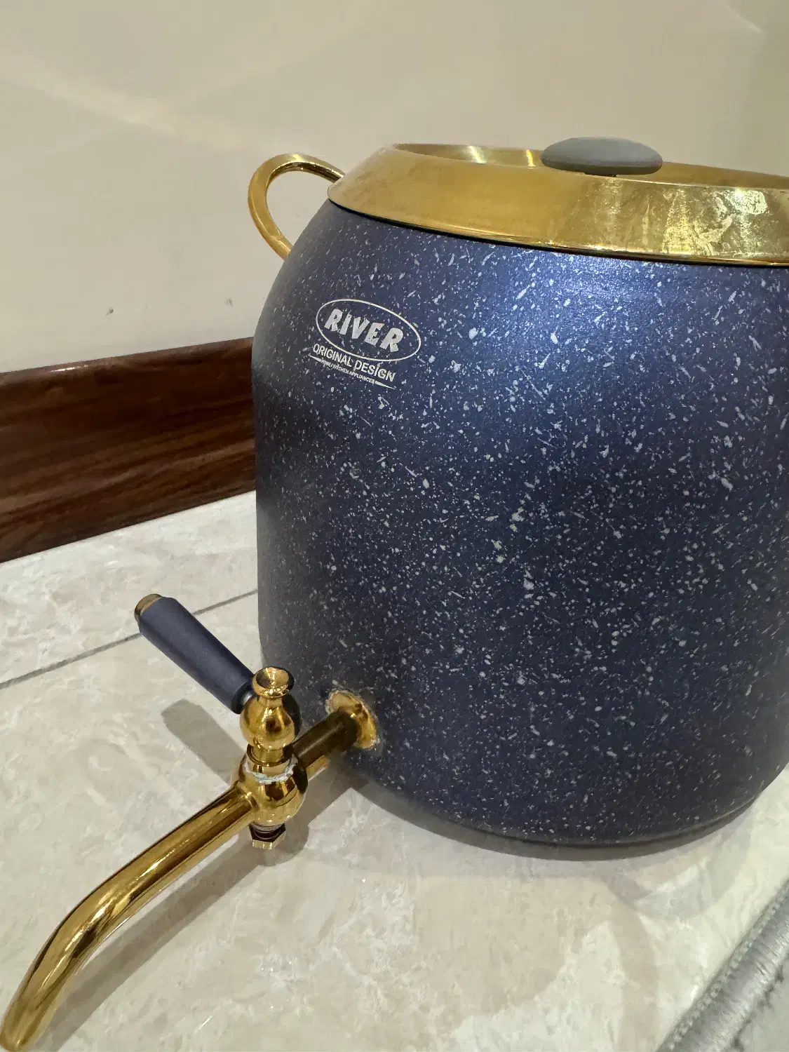 کتری ۵ لیتری سالم و تمیز|قوری، کتری، قهوه‌ساز دستی|تهران, مجیدیه|دیوار