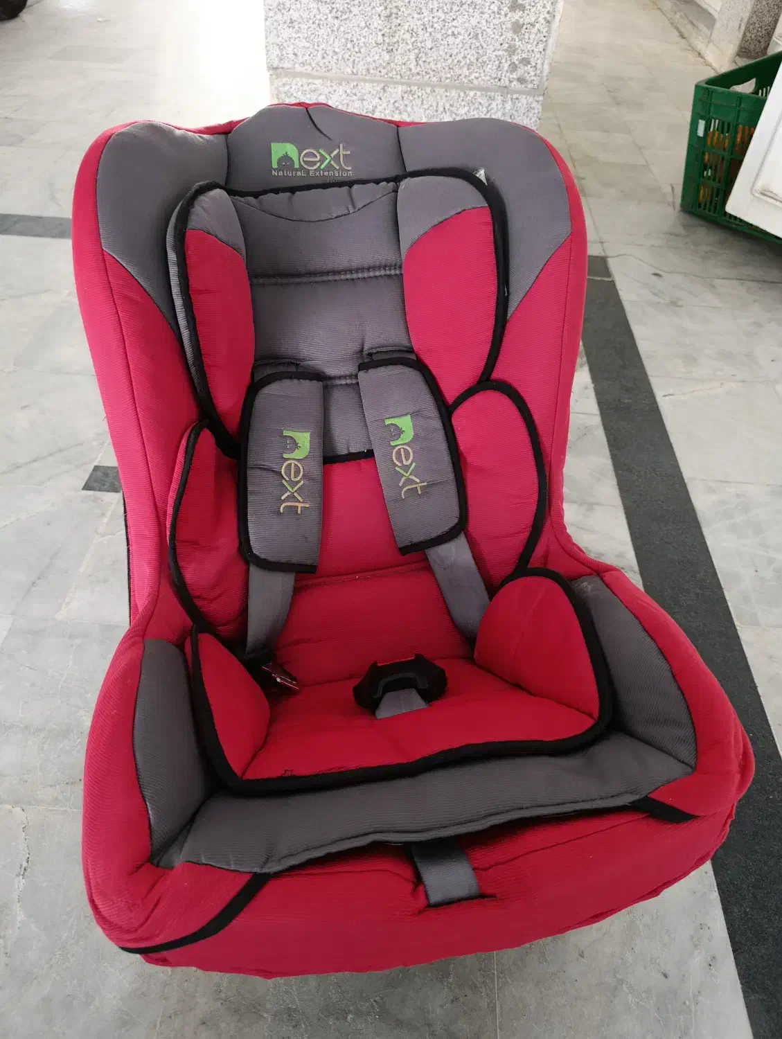 صندلی ماشین کودک|تخت و صندلی بچه|کاشان, امیرکبیر|دیوار