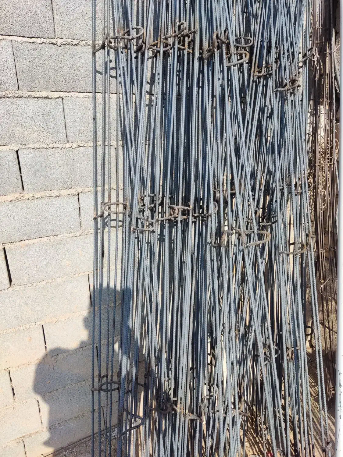 پایه بتنی فنس|خدمات باغبانی و درختکاری|سملقان, |دیوار