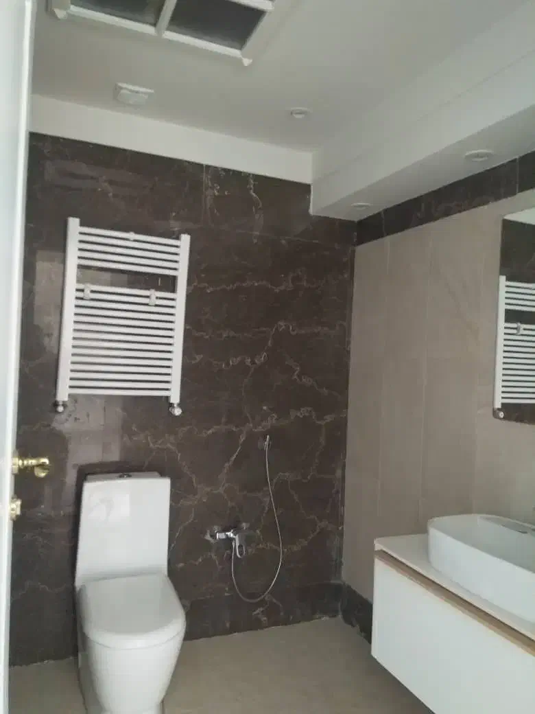 آپارتمان 250متر کامرانیه/سه خواب/فول مشاعات