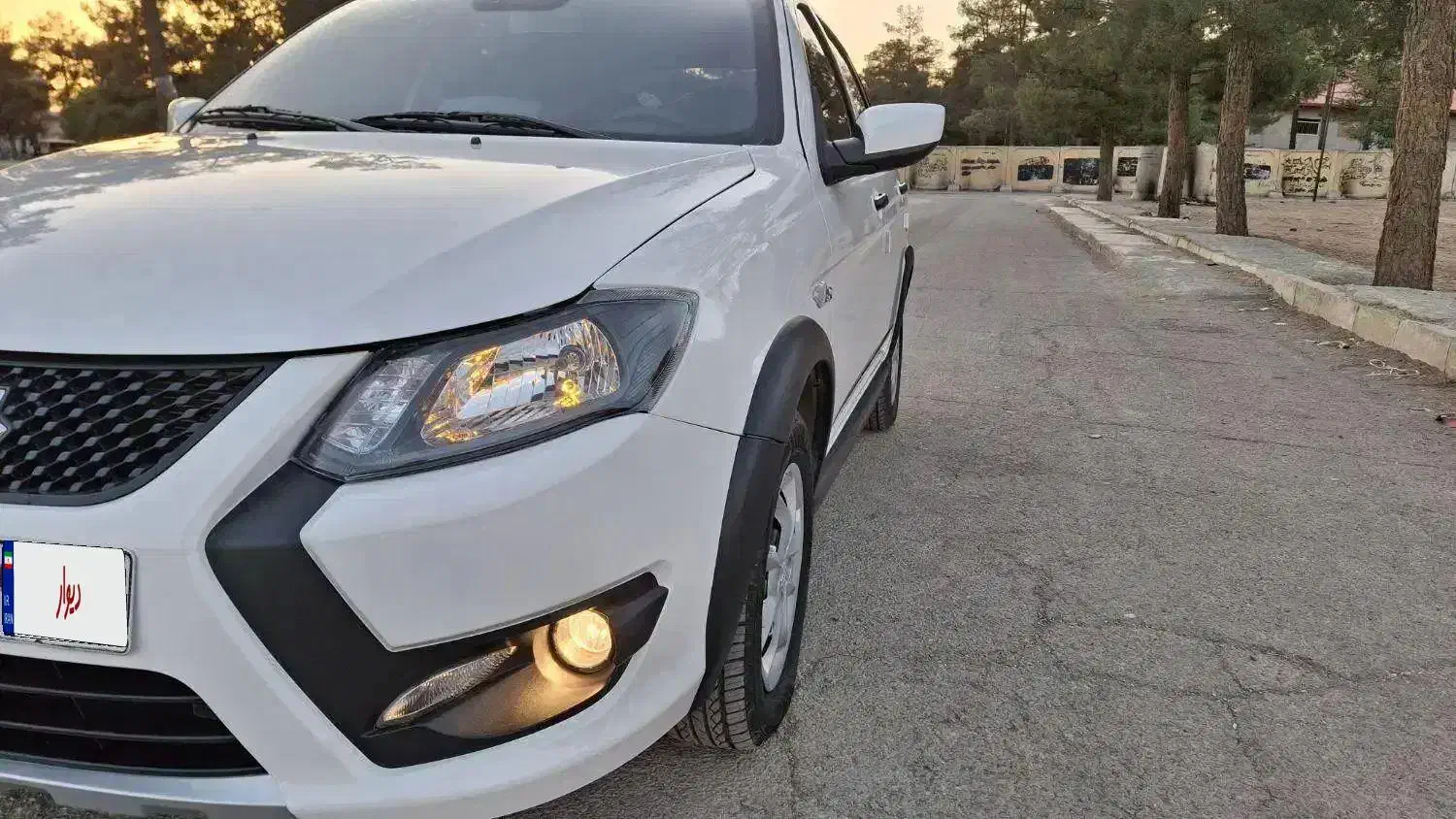 کوییک gxr سقف مشکی فول مانیتور باند **لاکاغذی **|خودرو سواری و وانت|کرمانشاه, |دیوار