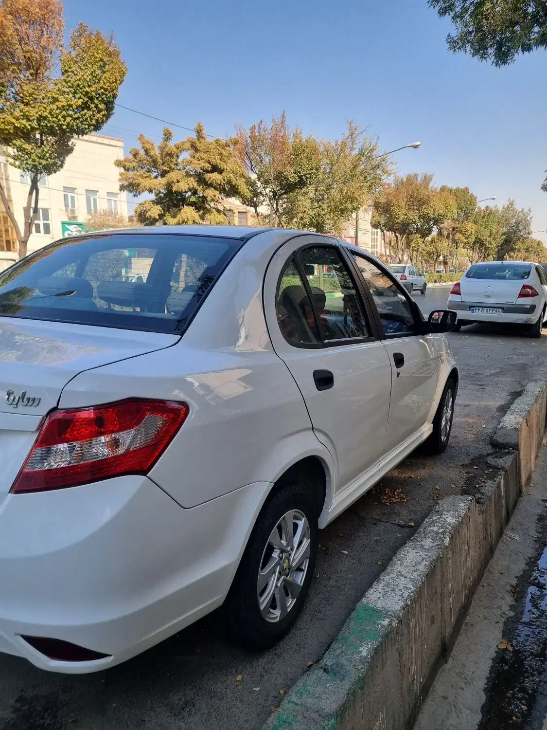 سایناسفید مدل۹۶بیرنگ|خودرو سواری و وانت|اراک, |دیوار