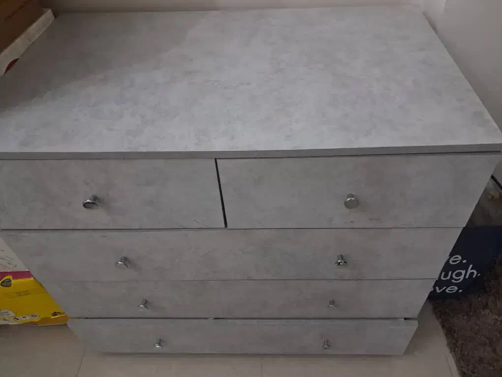 فروش لوازم خانه بدلیل مهاجرت|جاکفشی، کمد، دراور|کیش, |دیوار